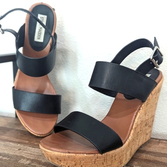 Steve Madden Shoes - Steve Madden Estme wedge heels